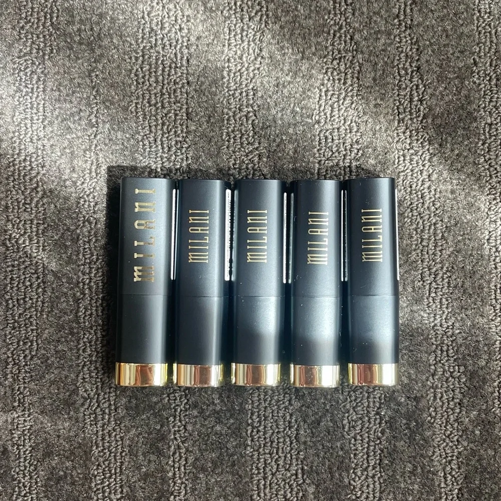 Milani Bold Color Statement Matte Lipstick - Picture 1 of 5